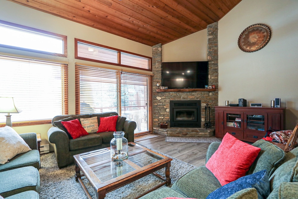 Woodlands #33 3 Bedroom Condo by RedAwning — 4-Star Luxury Hotel in Mammoth Lakes, United States