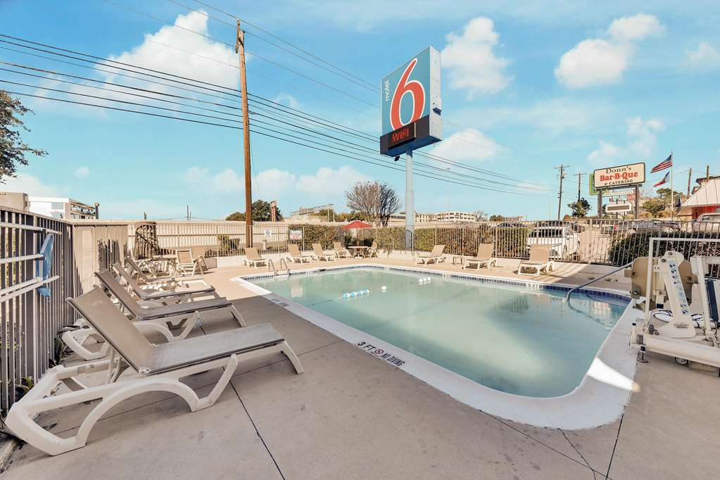 Motel 6 Austin TX Airport - photo 5