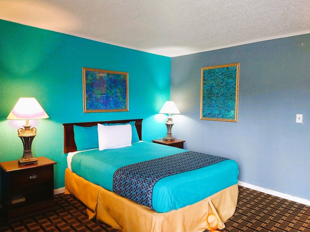 Grand View Plaza Inn & Suites - photo 66