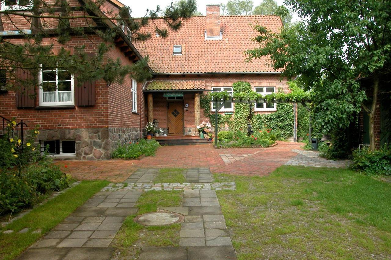 Privatzimmer Alte Schule — hotel in Suderburg