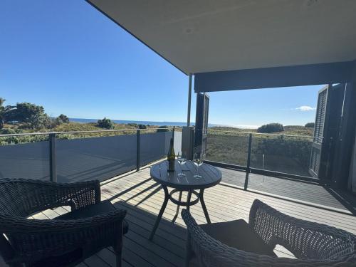 Beautiful Beach front Papamoa in Tauranga, New Zealand