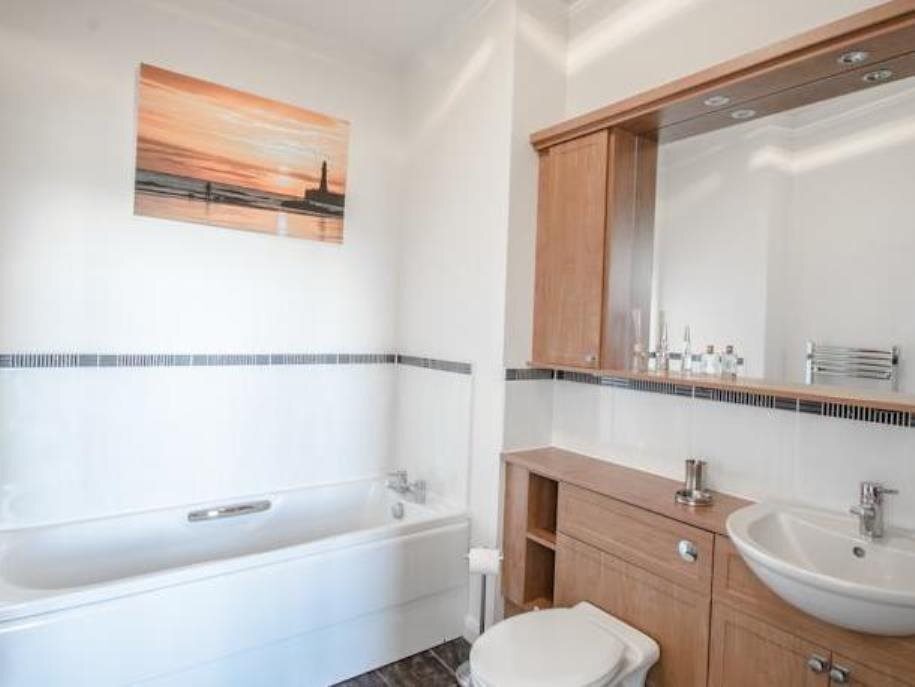 AM PM Kepplestone Apartments — 5-Star Luxury Hotel in Aberdeen, United Kingdom