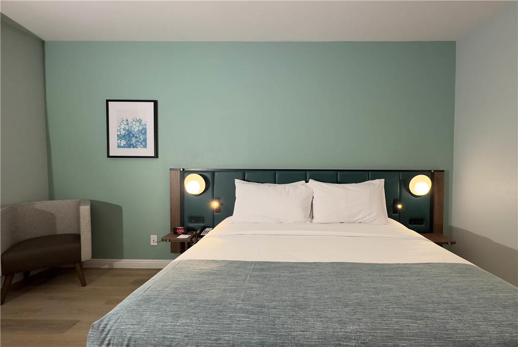 Wingate by Wyndham Farmington NM - photo 10