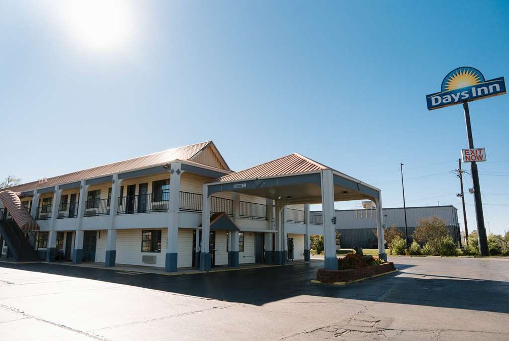 Days Inn by Wyndham Monroe LA - featured photo