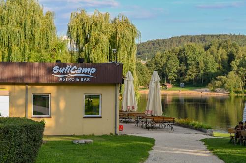 SuliCamp Kompleks Wypoczynkowy — hotel in Bielany Wroclawskie
