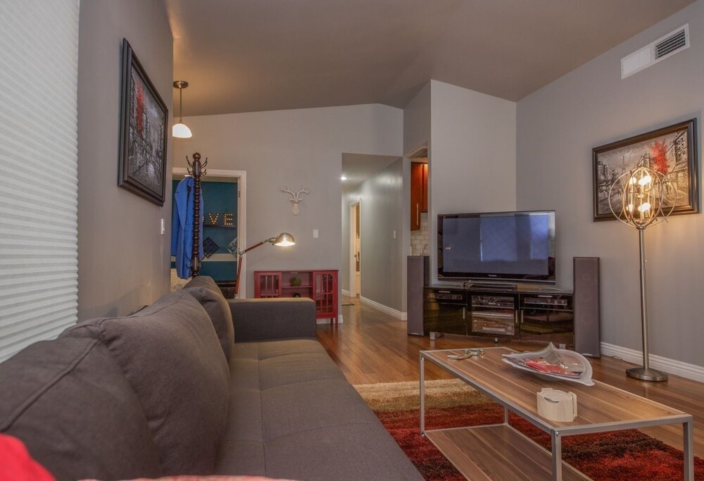 Immaculate 4bed 7min to Vegas Strip - photo 4