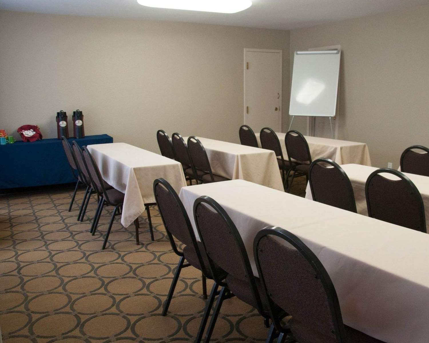 Quality Inn Phoenix Airport - photo 17