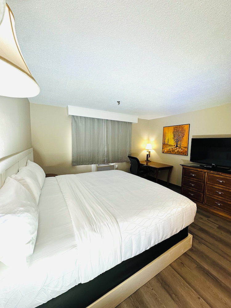 Presque Isle Inn & Convention Center — hotel in Presque Isle