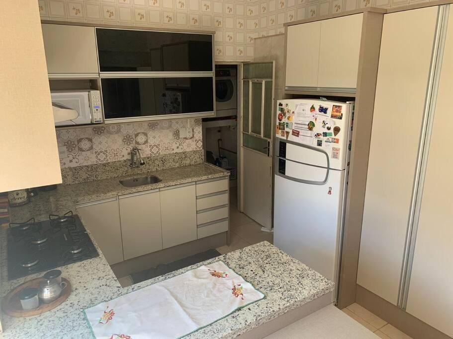 Apto central completo 3 dormitórios — 4-Star Luxury Hotel in Caxias Do Sul, Brasil