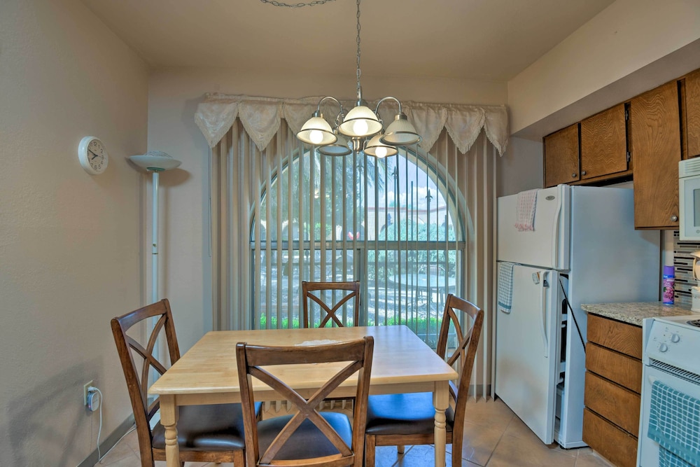 Green Valley Townhome w Resort Amenities - photo 3