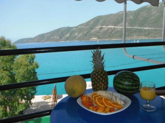 Orfeas Rooms — Vasiliki