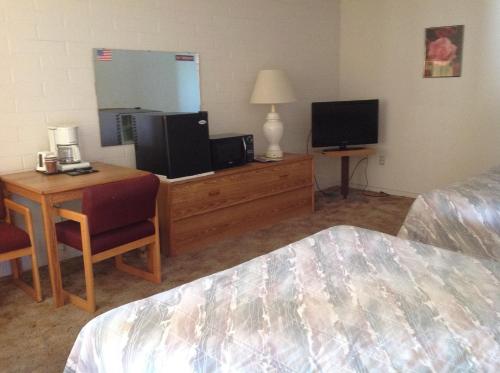 Wiebe Motel - photo 6
