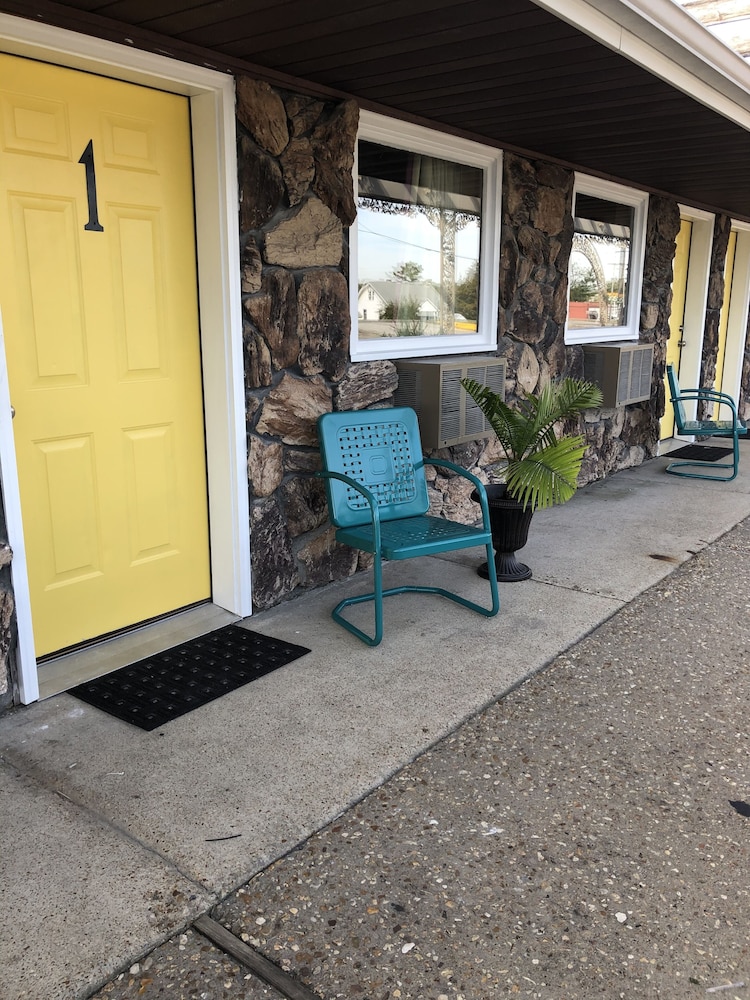 Triangle Inn Motel - photo 15