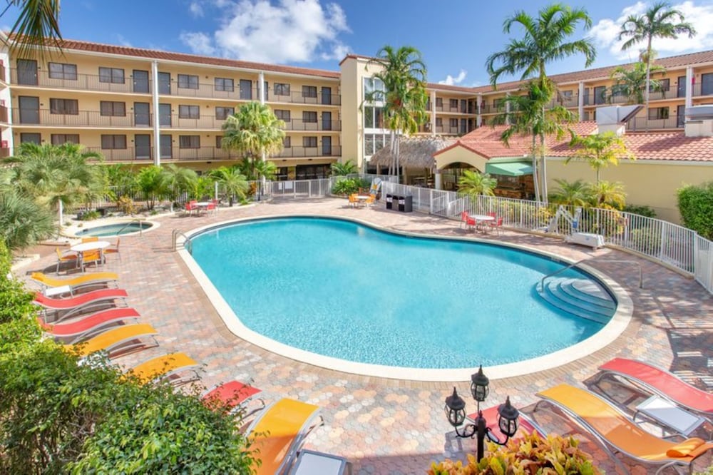 Holiday Inn & Suites Boca Raton North by IHG - photo 27