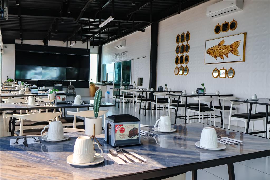 Experience the best of Mexican cuisine at our incredible restaurant!