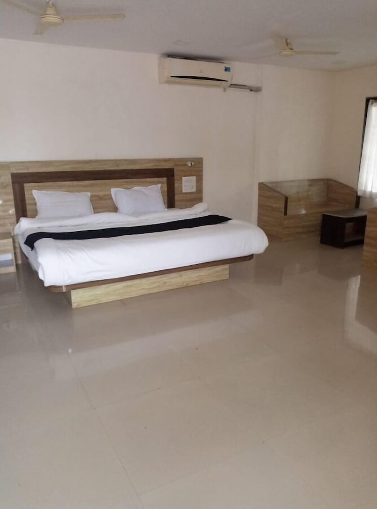 Etranger Resorts — Aurangabad — photo 4