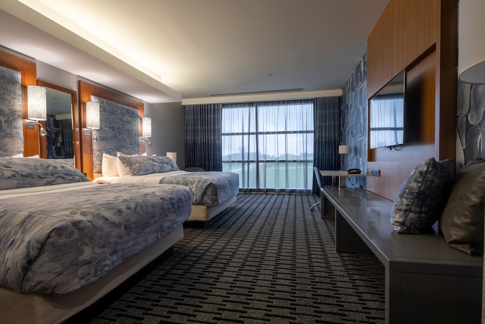 The Hotel at Kirkwood Center - photo 10