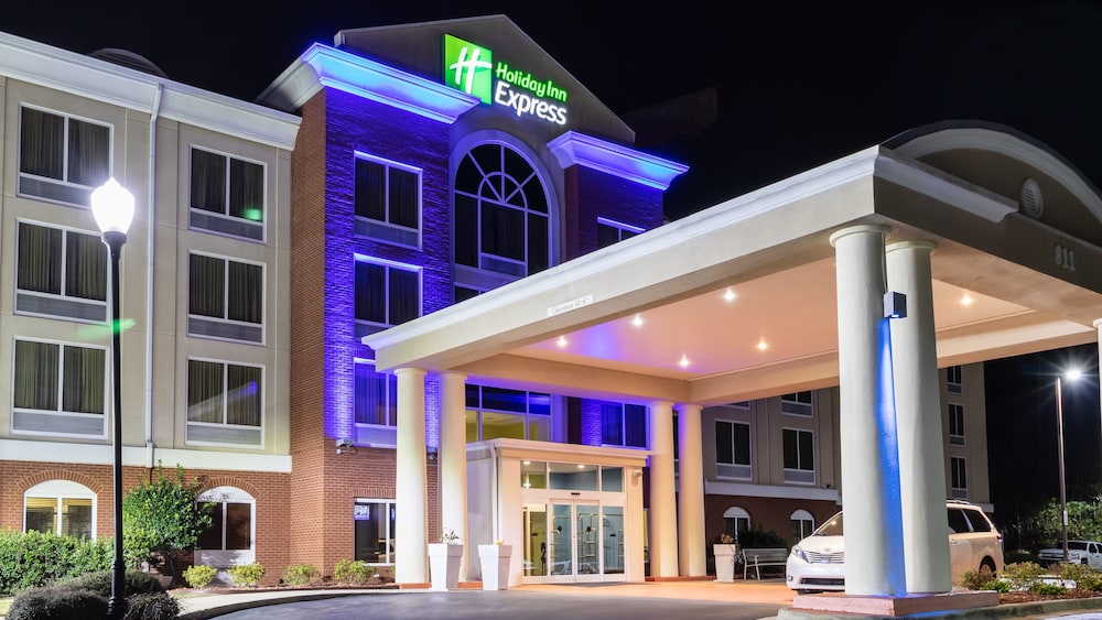 Holiday Inn Express Hotel & Suites Birmingham Irondale by IHG - featured photo