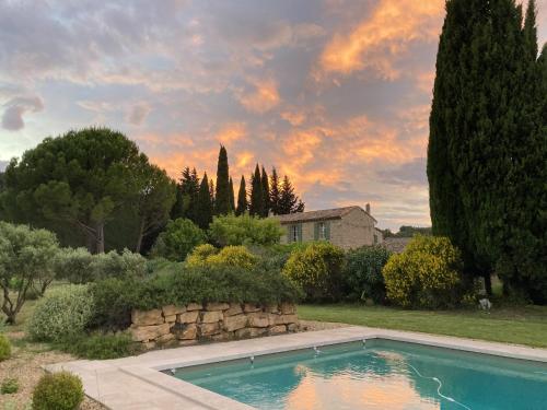 Villa Charmante Beaumes De Venise — 4-Star Luxury Hotel in Beaumes-De-Venise, France
