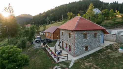 Kula 1960 Luxury Stone House — 4-Star Luxury Hotel in Rozaje, Montenegro