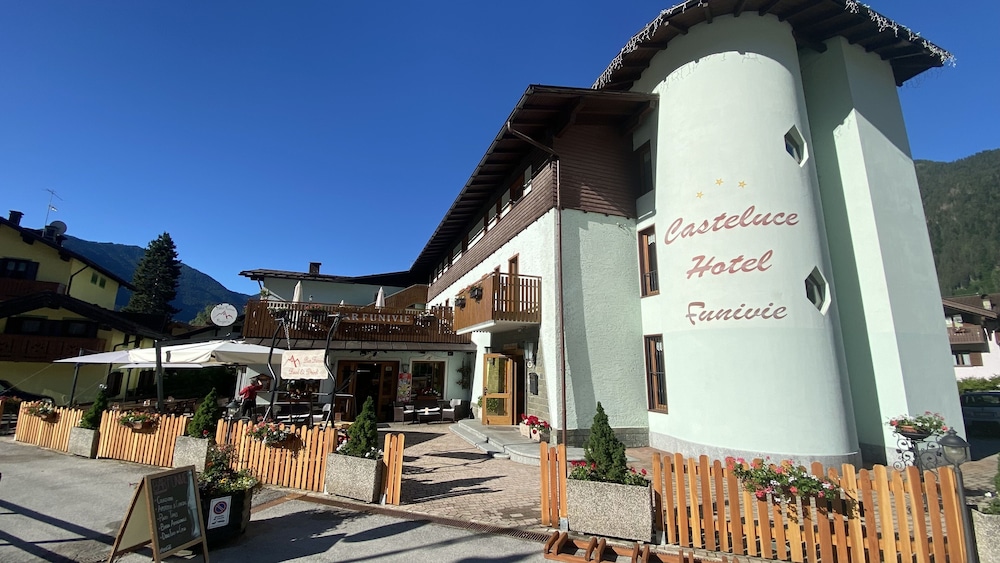 Casteluce Hotel Funivie in Pinzolo, Italy