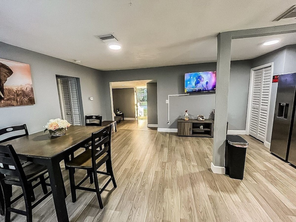 Modern space in the heart of Tampa - photo 10