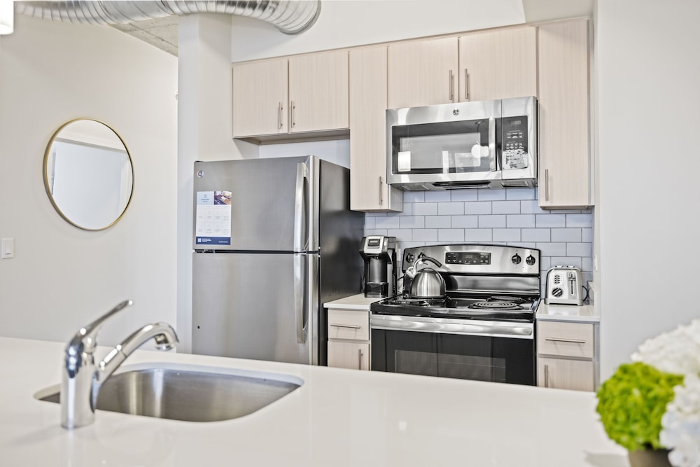 Placemakr Premier SoBro - photo 114