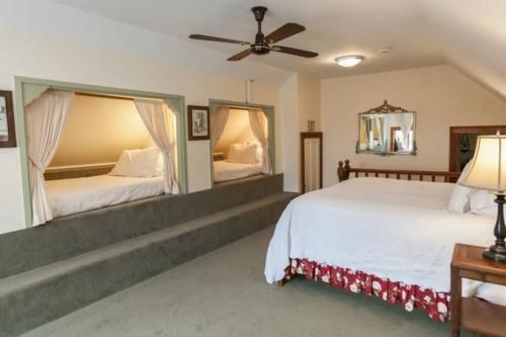 Arlington's West Mountain Inn - photo 14