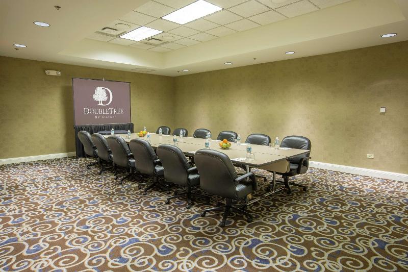 DoubleTree by Hilton Chicago O'Hare Airport Rosemont - photo 137