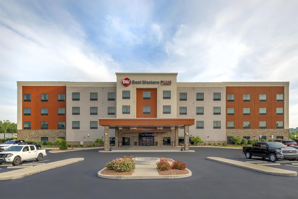 B W Plus Elizabethtown Inn & Suites - photo 54