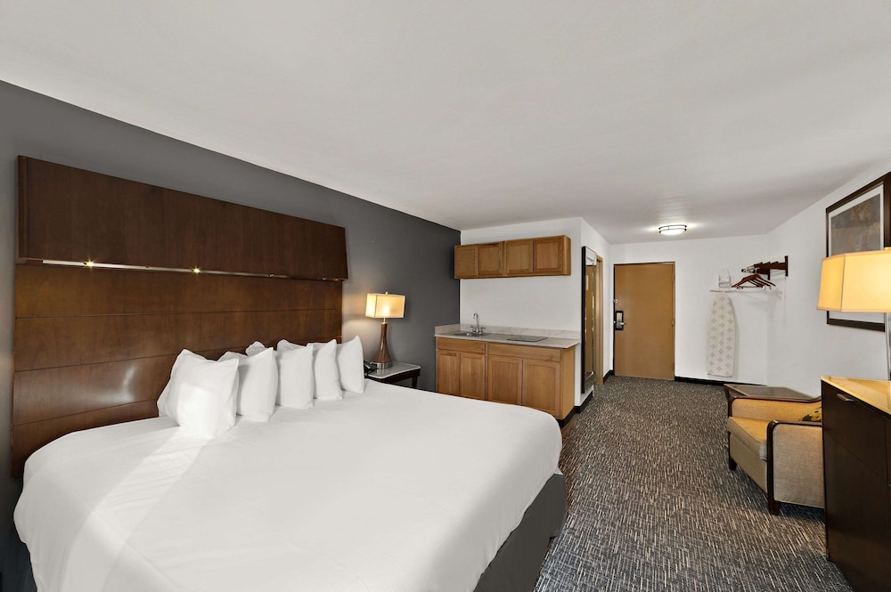 Quality Inn & Suites Caribou - photo 23