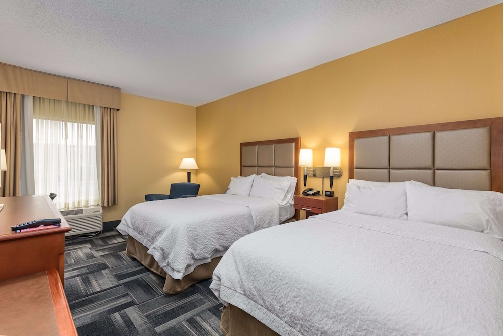 Hampton Inn Owensboro South - photo 7
