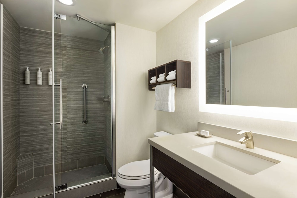Hampton Inn San Francisco Downtown Convention Center - photo 91
