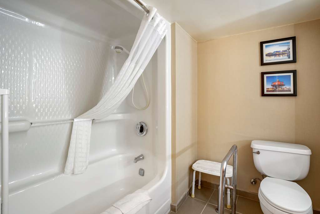 Comfort Inn Towson Baltimore North - photo 9