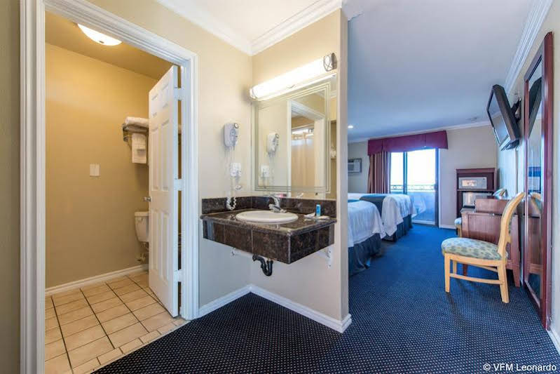 Rodeway Inn Signal Hill - photo 4