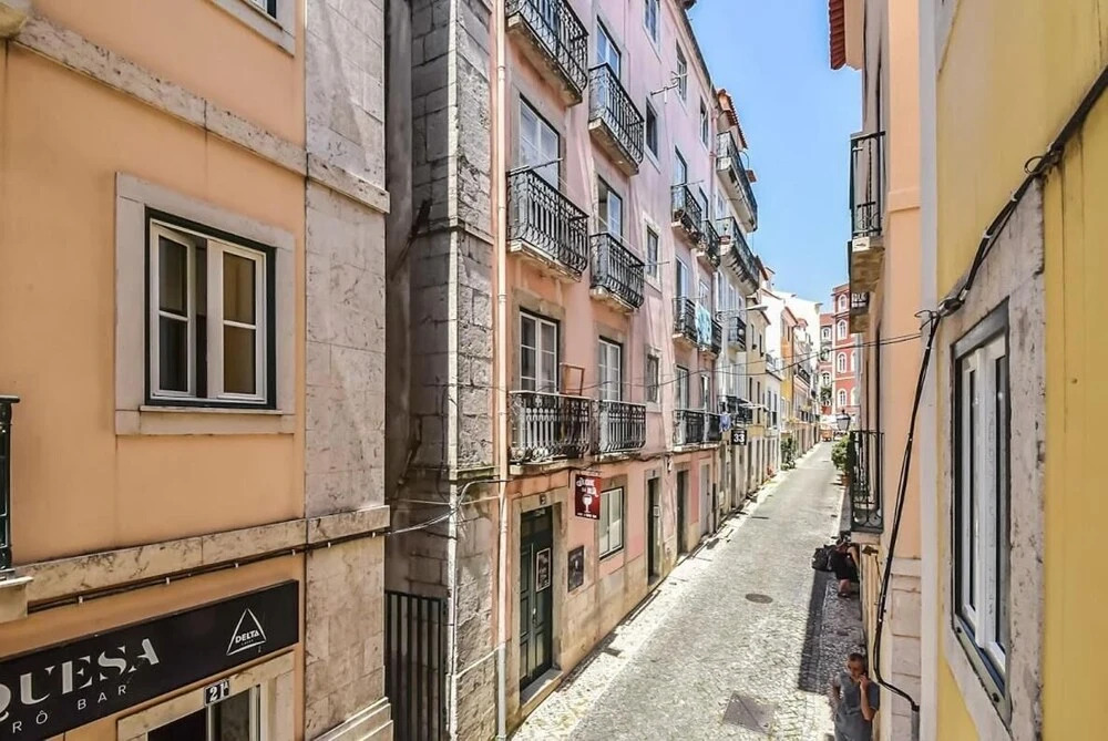 Boutique Flat Cris do Carmo — 4-Star Luxury Hotel in Lisbon, Portugal