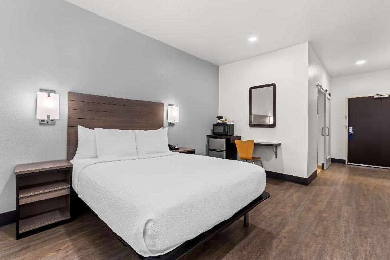 SureStay by Best Western Livingston Merced County - photo 10