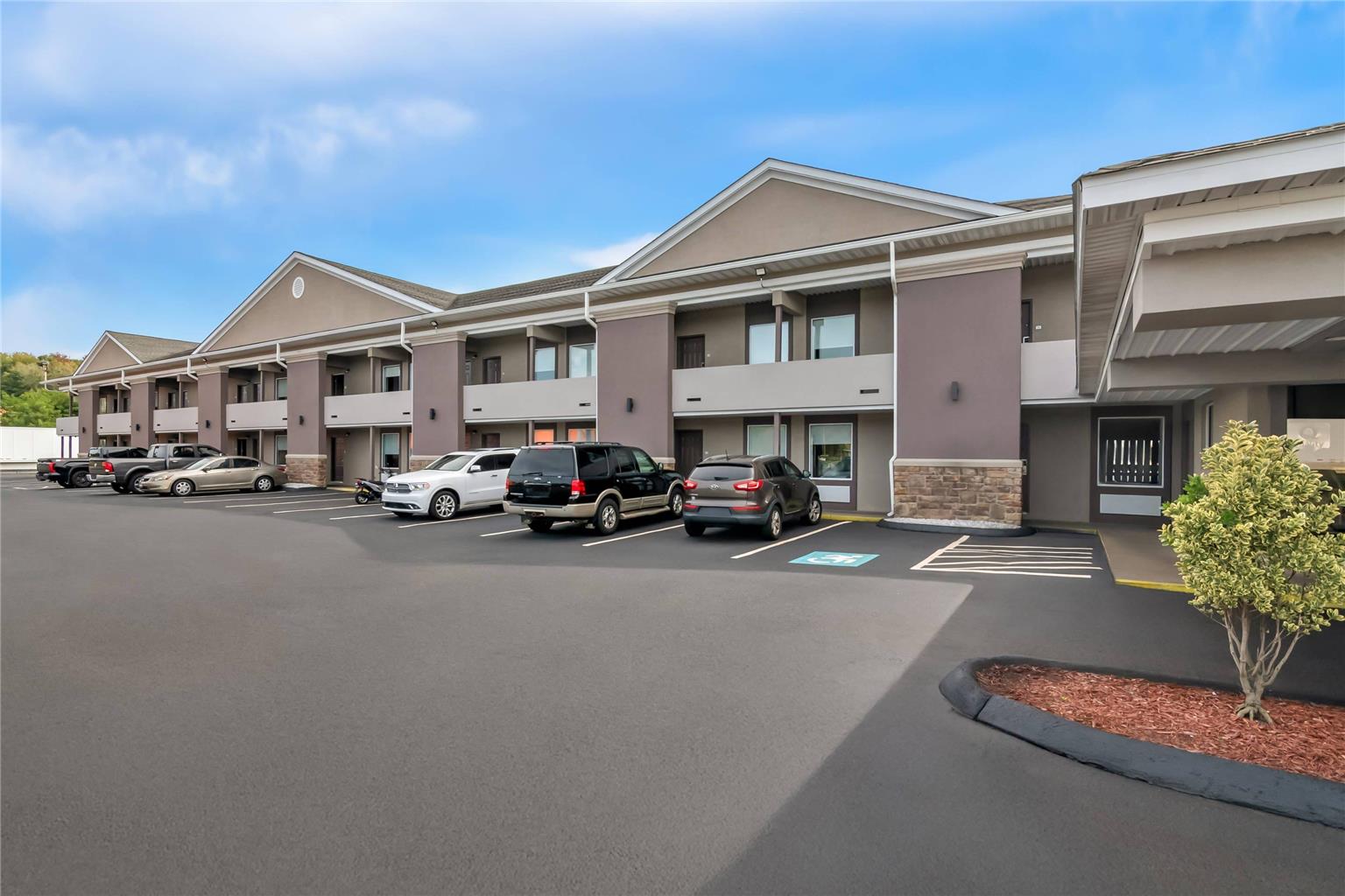 Quality Inn Waterbury East - photo 7