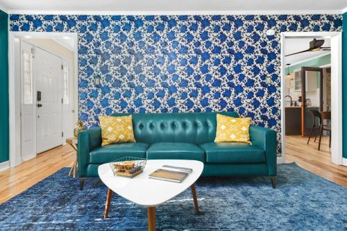 Your Modern Family Retreat sleeps 10 in Durham, United States