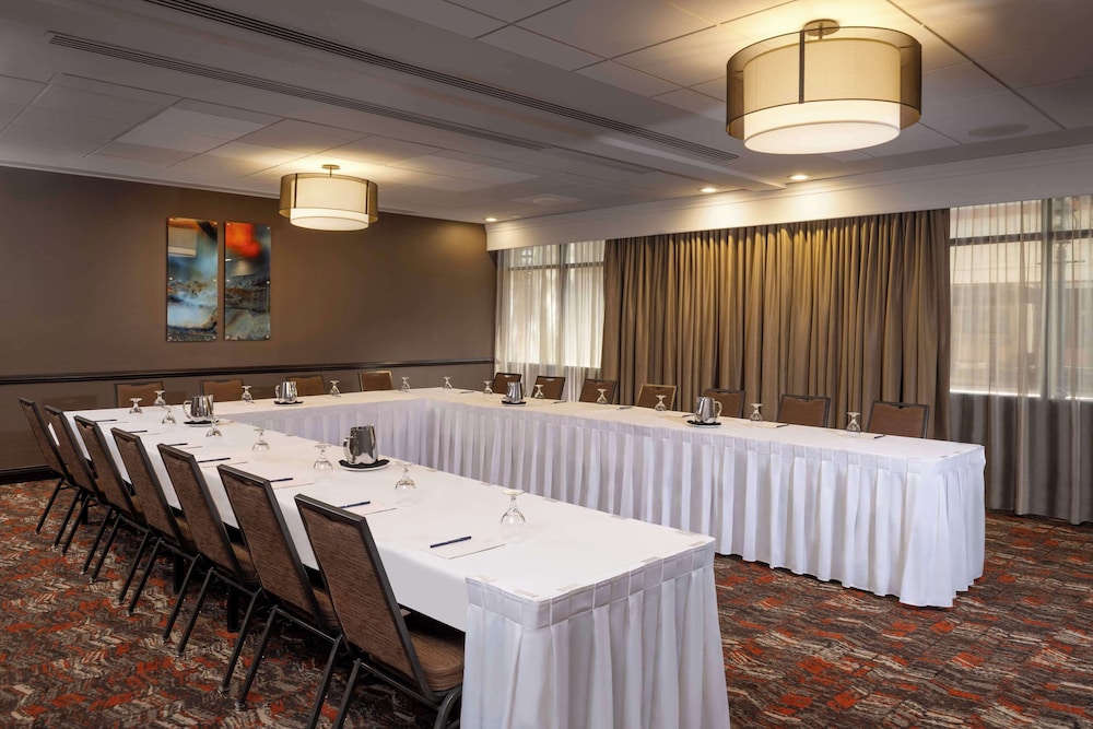 DoubleTree by Hilton Hotel San Bernardino - photo 48