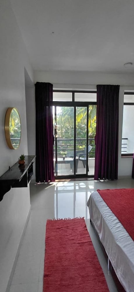 Wave Morjim Hotel - carbon neutral hotel in Morjim