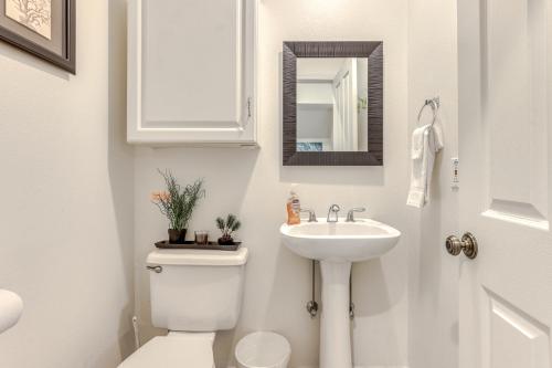 Sunset Beach House — 4-Star Luxury Hotel in Seaside, United States