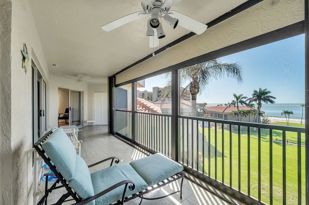 Gulf view Condo With Resort style Amenities 2 Bedroom Condo - photo 33