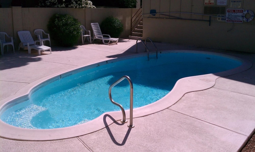 Colorado River Value Inn - photo 21