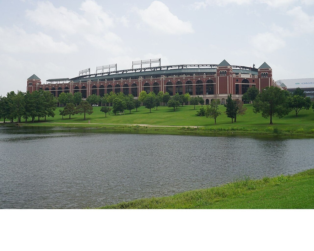 Courtyard by Marriott Dallas Arlington Entertainment Dist - photo 27