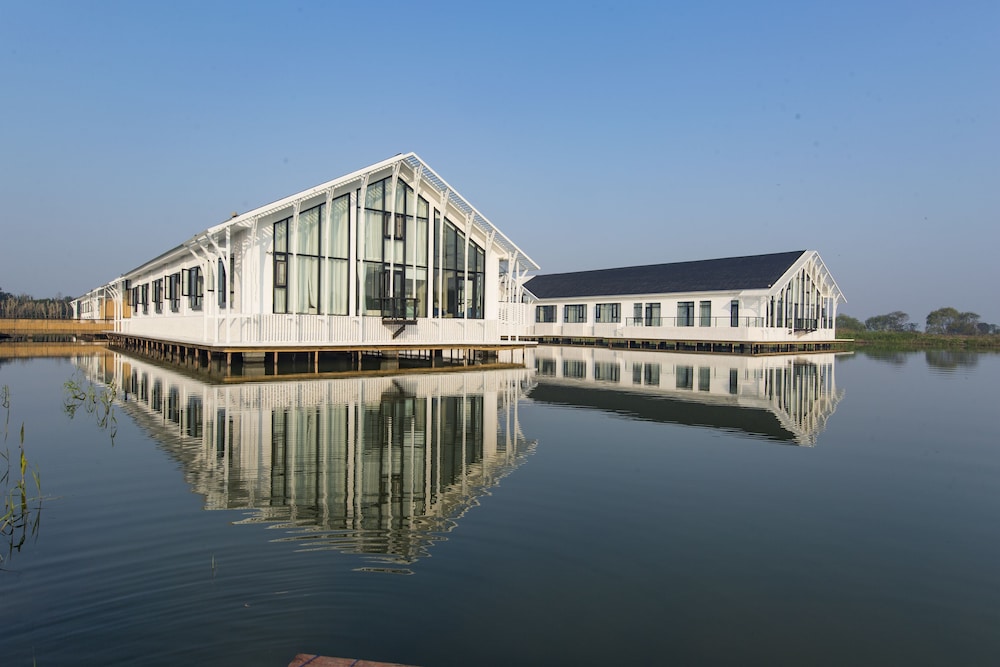 Core Fire Villafound Tongli — 4-Star Luxury Hotel in Suzhou, People's Republic of China