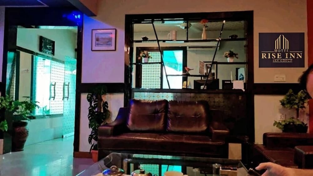 Hotel Rise Inn in Karachi, Pakistan