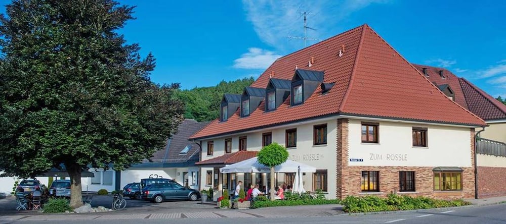 Hotel Gasthof Zum Rössle — hotel in Altenstadt