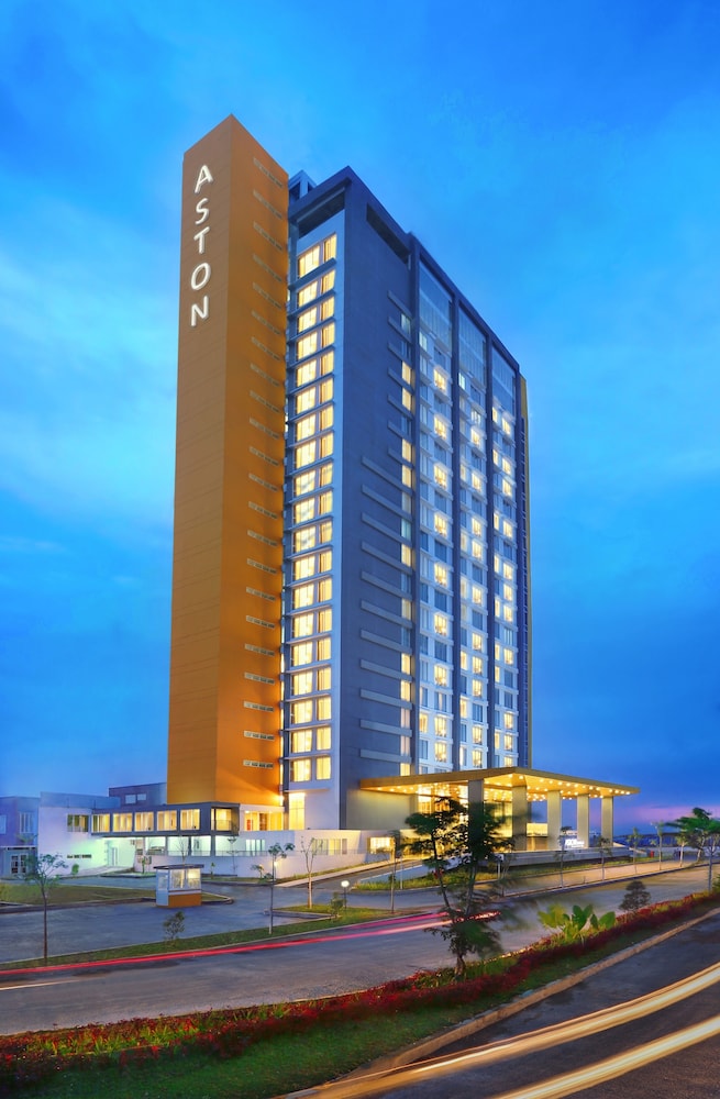Grand Tan Banjarmasin Hotel & Convention Center in Banjarmasin, Indonesia