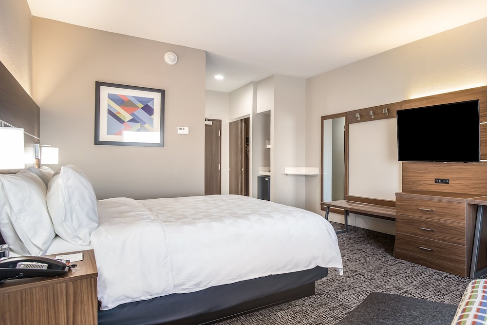 Holiday Inn Express & Suites Tulsa East Catoosa by IHG - photo 2
